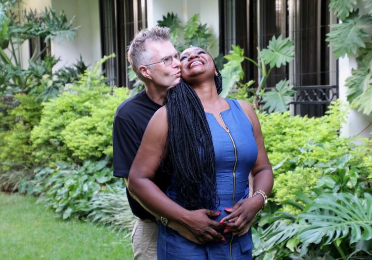 Love between a Norwegian man and a Kenyan woman